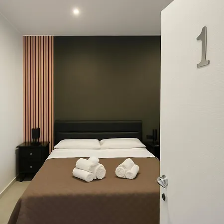 ホームステイ Eleganza Moderna Nel Centro Storico Di *